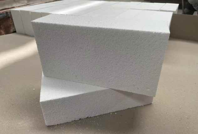 Alumina Hollow Sphere Brick